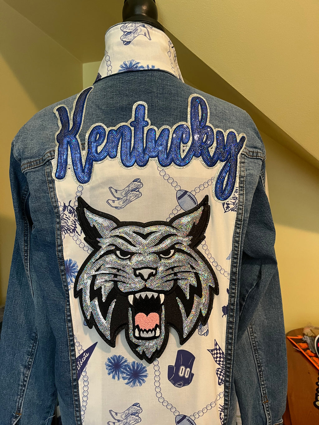 Kentucky Wildcats - Lexington